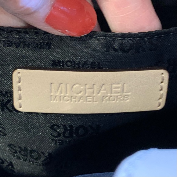 NWOT Michael Kors Black Patent Leather Tote‎ Handbag - Picture 9 of 14